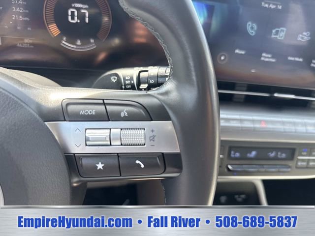 Certified 2024 Hyundai Kona SEL AWD/4WD image 27
