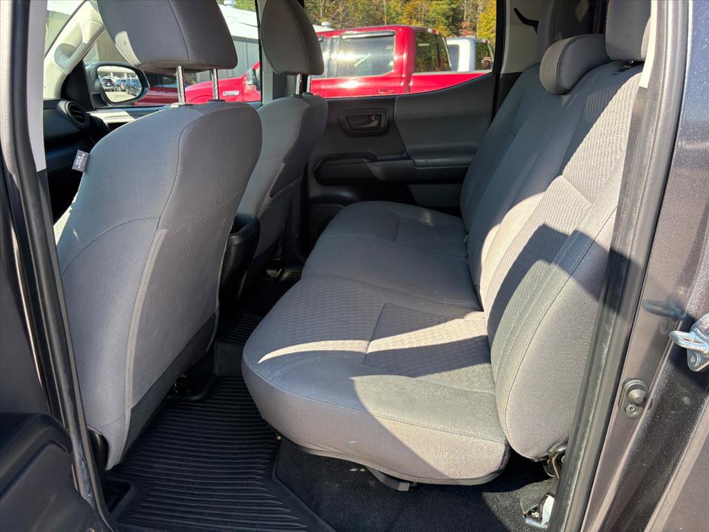 Used 2022 Toyota Tacoma SR AWD/4WD image 19