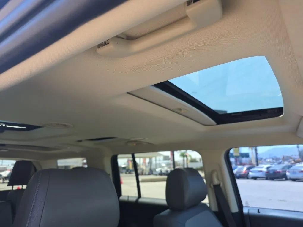 Used 2017 Ford Flex SEL w/ Equipment Group 202A FWD image 13
