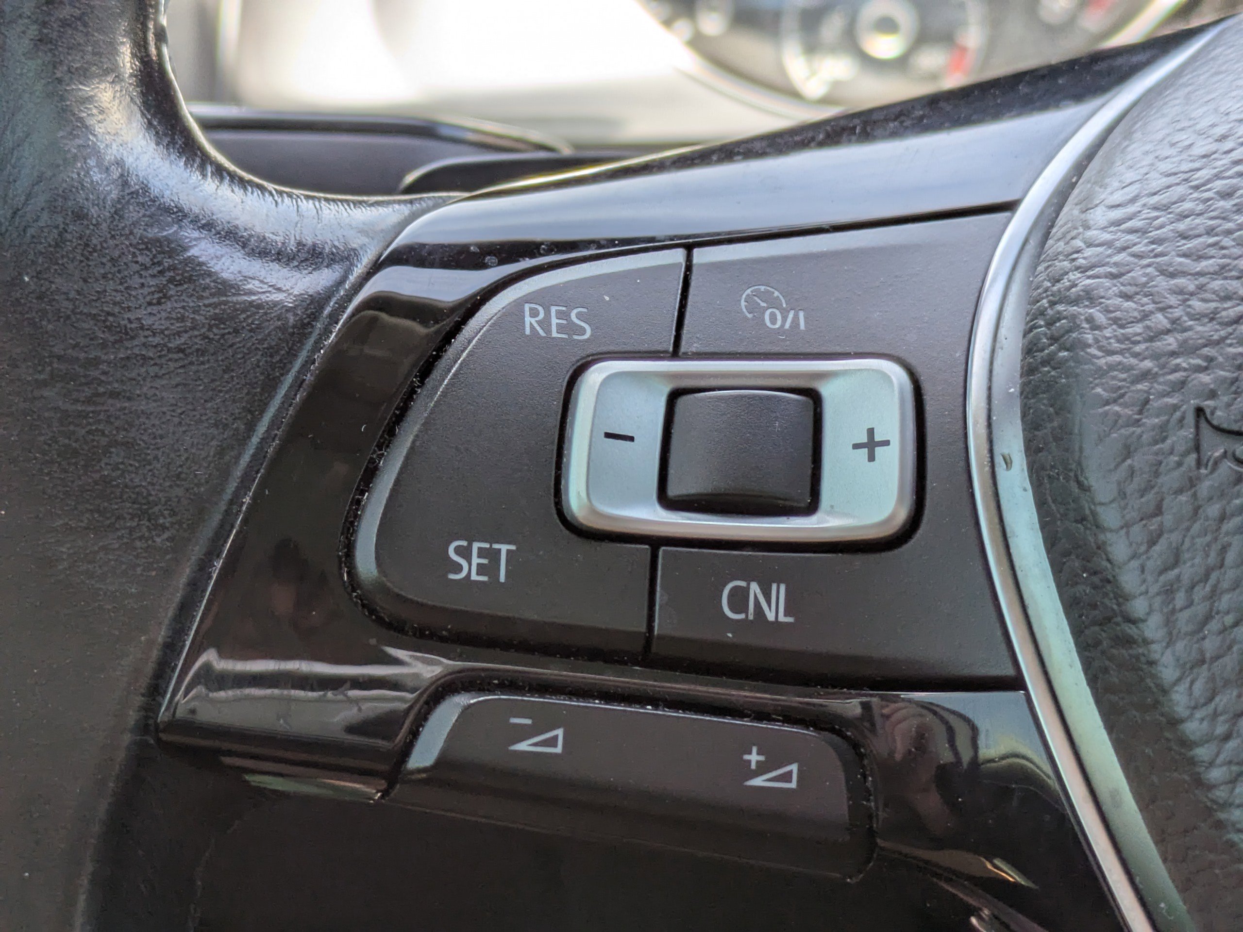 Used 2017 Volkswagen Golf Alltrack SEL image 27