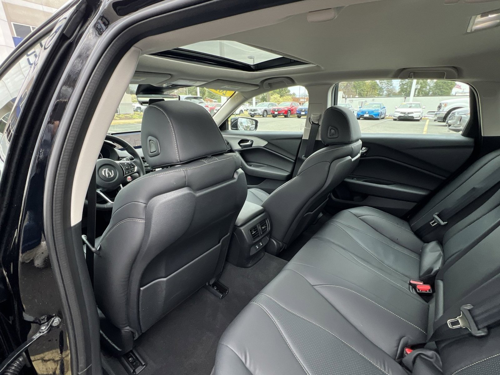 Certified 2025 Acura TLX w/ Technology Package image 23