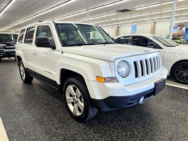 Used 2014 Jeep Patriot Limited w/ Sun/Sound Group image 3