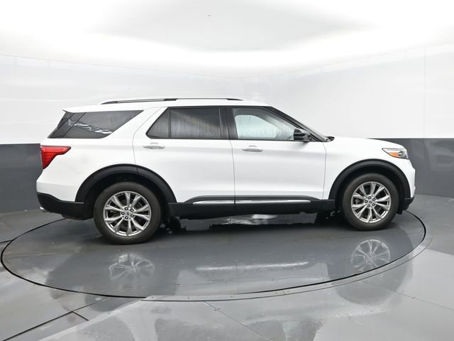 Used 2023 Ford Explorer Limited w/ Equipment Group 301A AWD/4WD image 4