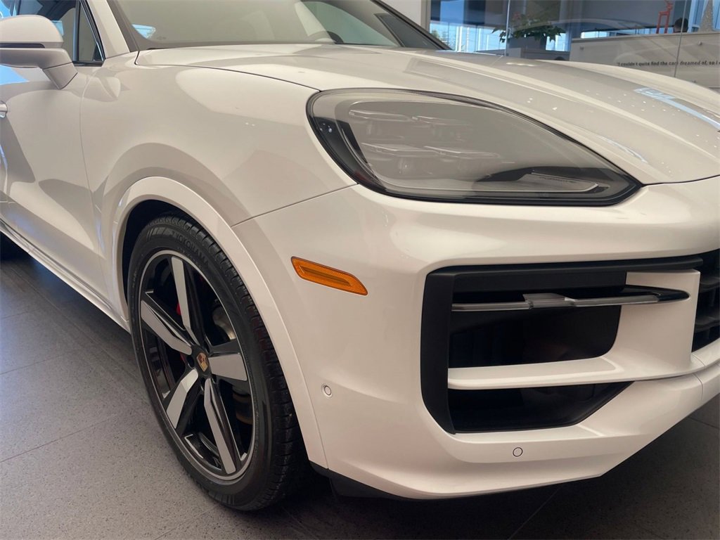 Used 2026 Porsche Cayenne S image 29