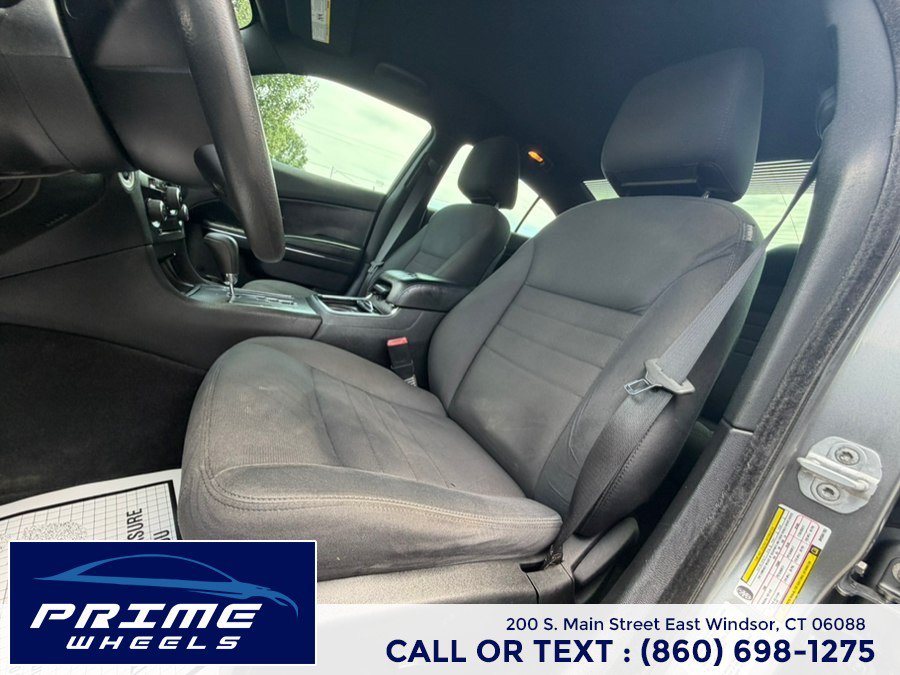 Used 2011 Dodge Charger SE RWD image 10
