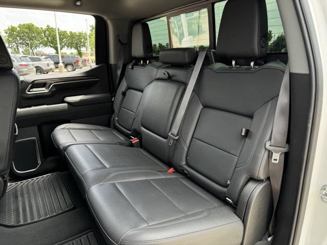 Used 2023 Chevrolet Silverado 1500 LTZ w/ Technology Package AWD/4WD image 28
