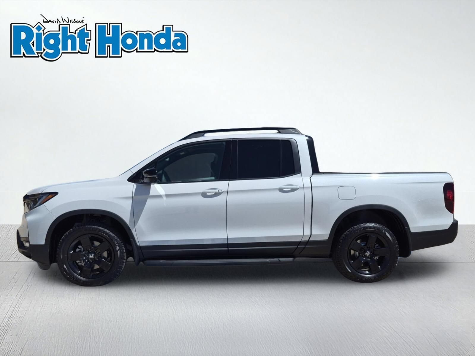 New 2026 Honda Ridgeline Black Edition image 3