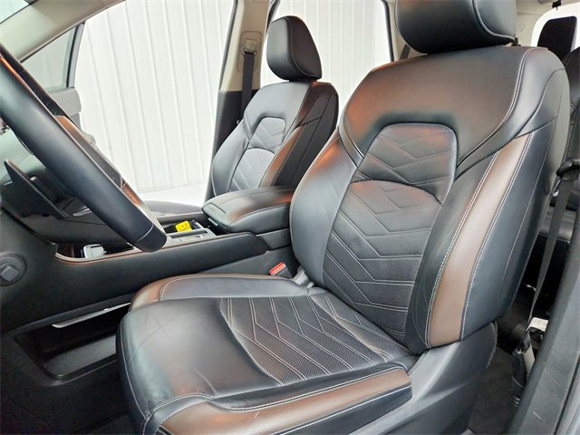 Used 2023 Nissan Pathfinder Platinum w/ Lighting Package (N93) image 19