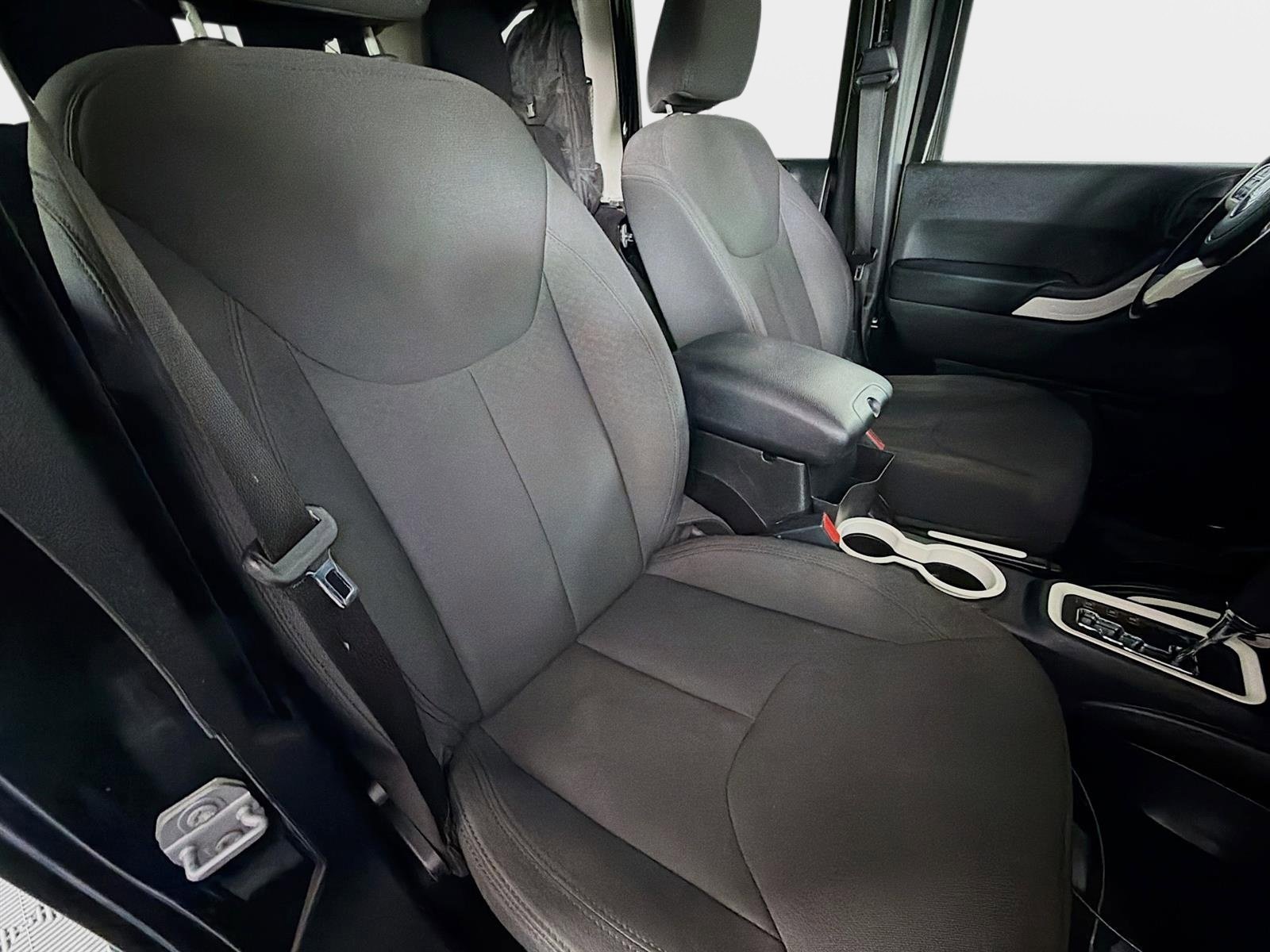 Used 2017 Jeep Wrangler Unlimited Sport w/ Quick Order Package 24S AWD/4WD image 23