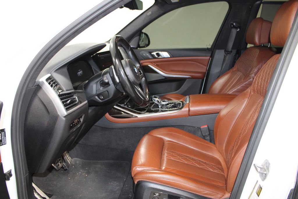 Used 2021 BMW X7 M50i w/ Executive Package AWD/4WD image 17