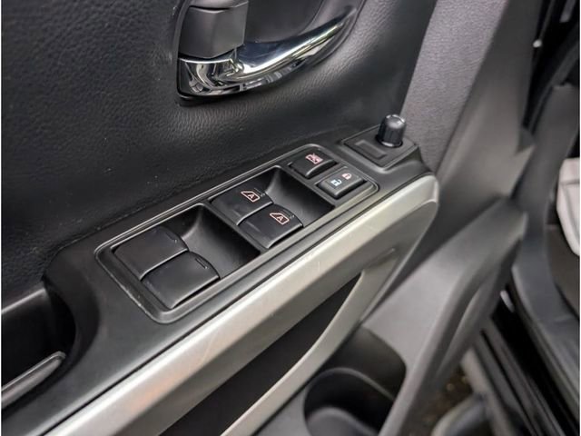 Certified 2024 Nissan Titan SV w/ SV Convenience Package image 16