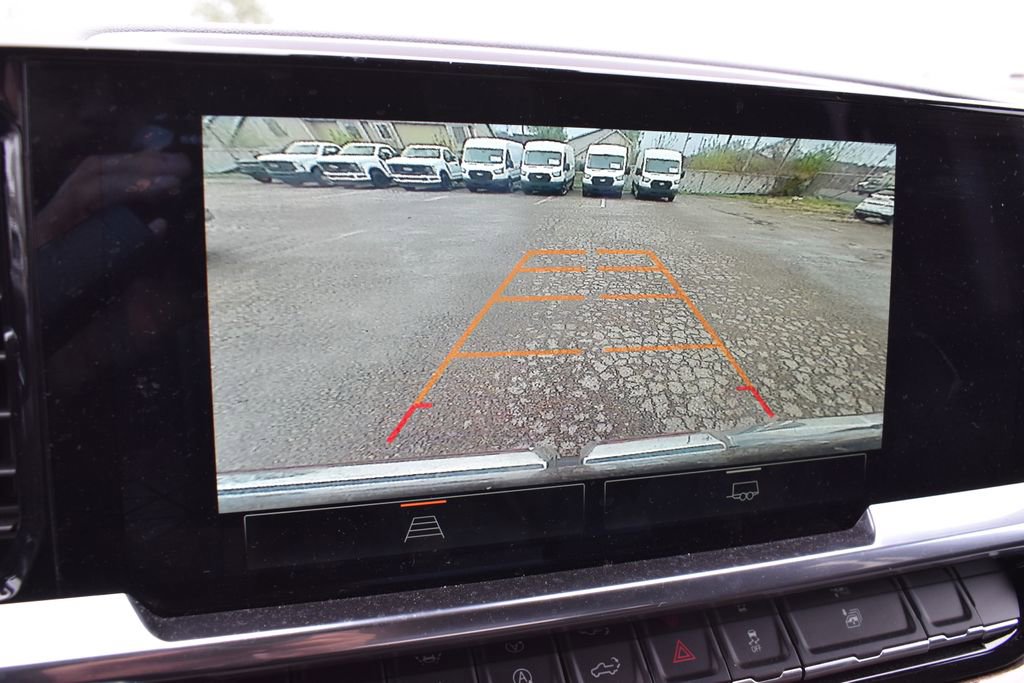 Used 2024 GMC Sierra 1500 Elevation image 12