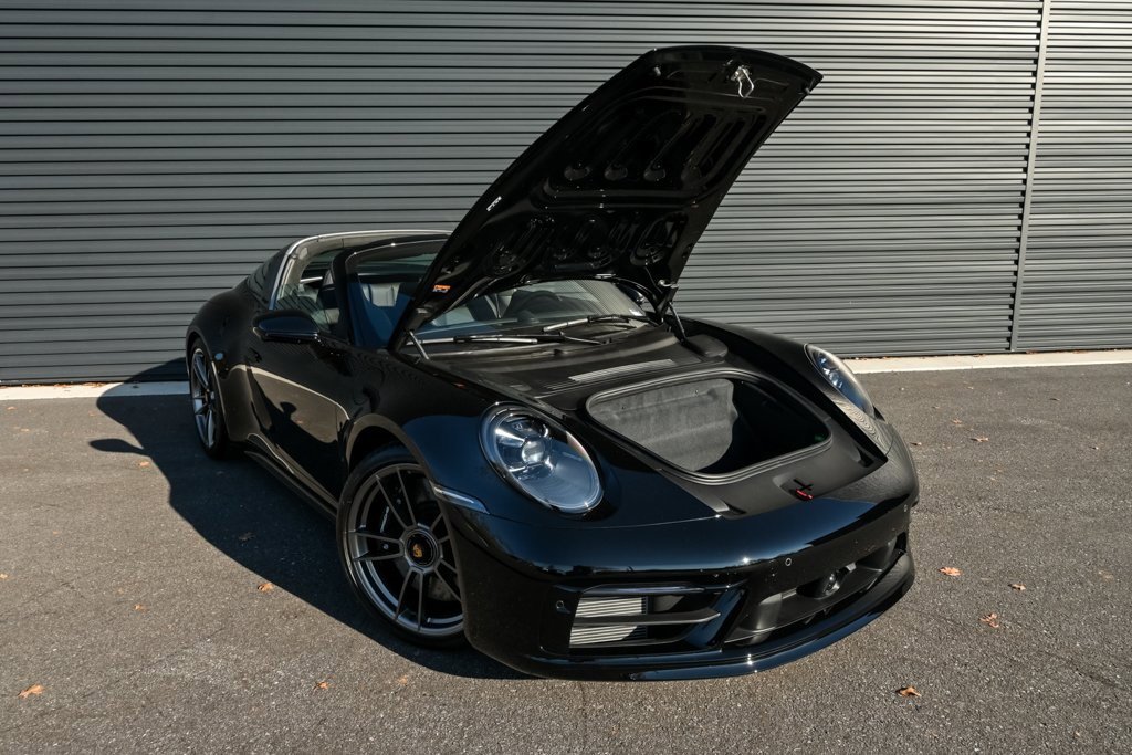 Certified 2024 Porsche 911 image 28