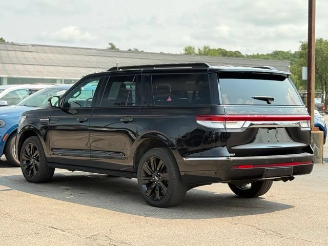 Used 2023 Lincoln Navigator L Reserve AWD/4WD image 41