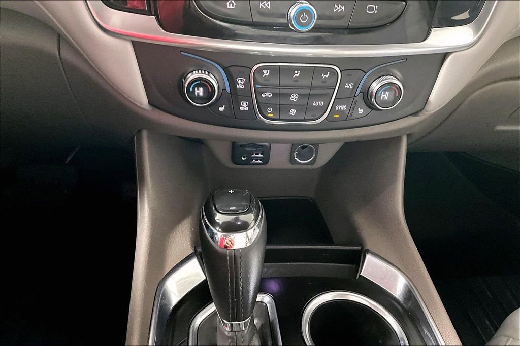 Used 2020 Chevrolet Traverse LT w/ LT Premium Package image 33