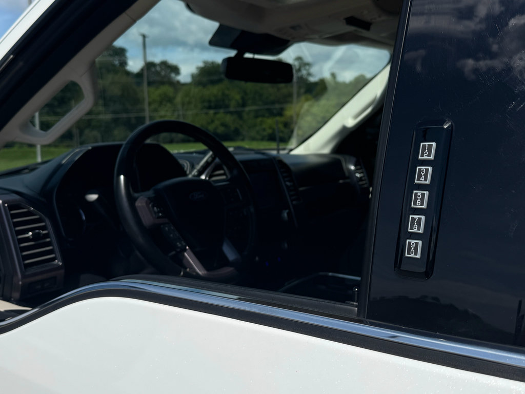 Used 2021 Ford F450 Limited w/ FX4 Off-Road Package AWD/4WD image 14