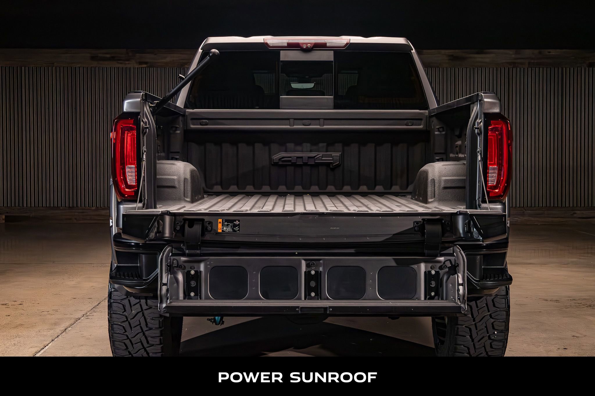 Used 2020 GMC Sierra 1500 AT4 w/ AT4 Premium Package AWD/4WD image 8