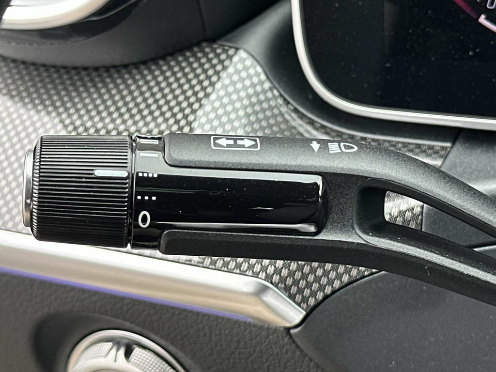 Used 2025 Mercedes-Benz CLE 300 4MATIC Coupe image 25