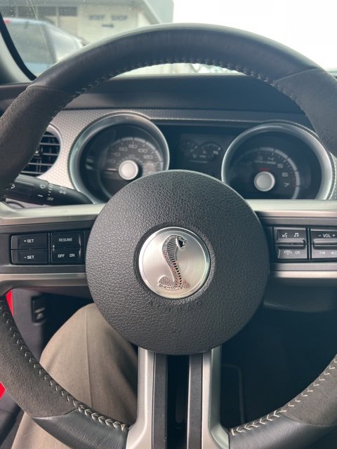 Used 2010 Ford Mustang Shelby GT500 image 1