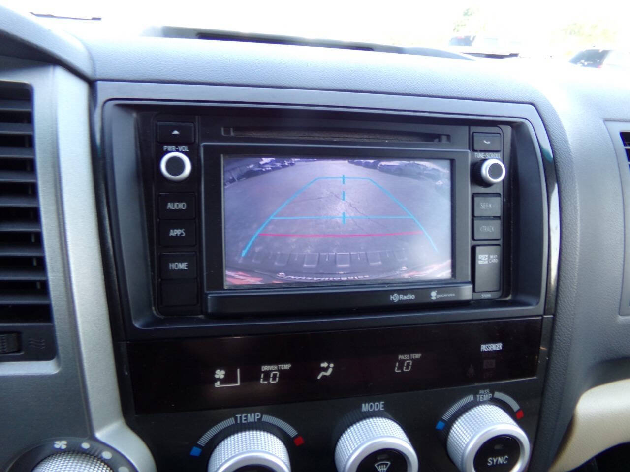 Used 2015 Toyota Sequoia SR5 w/ Premium Package AWD/4WD image 41