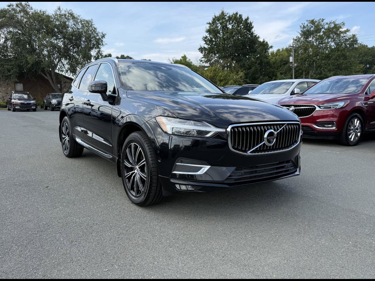 Used 2018 Volvo XC60 T5 Inscription w/ Luxury Seat Package
