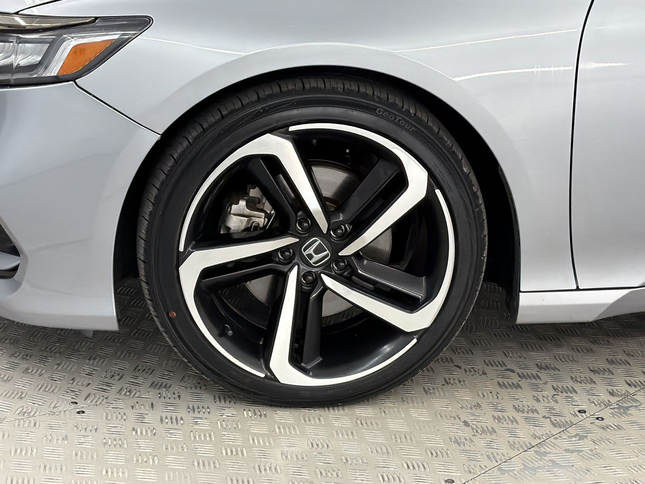 Used 2019 Honda Accord Sport image 13