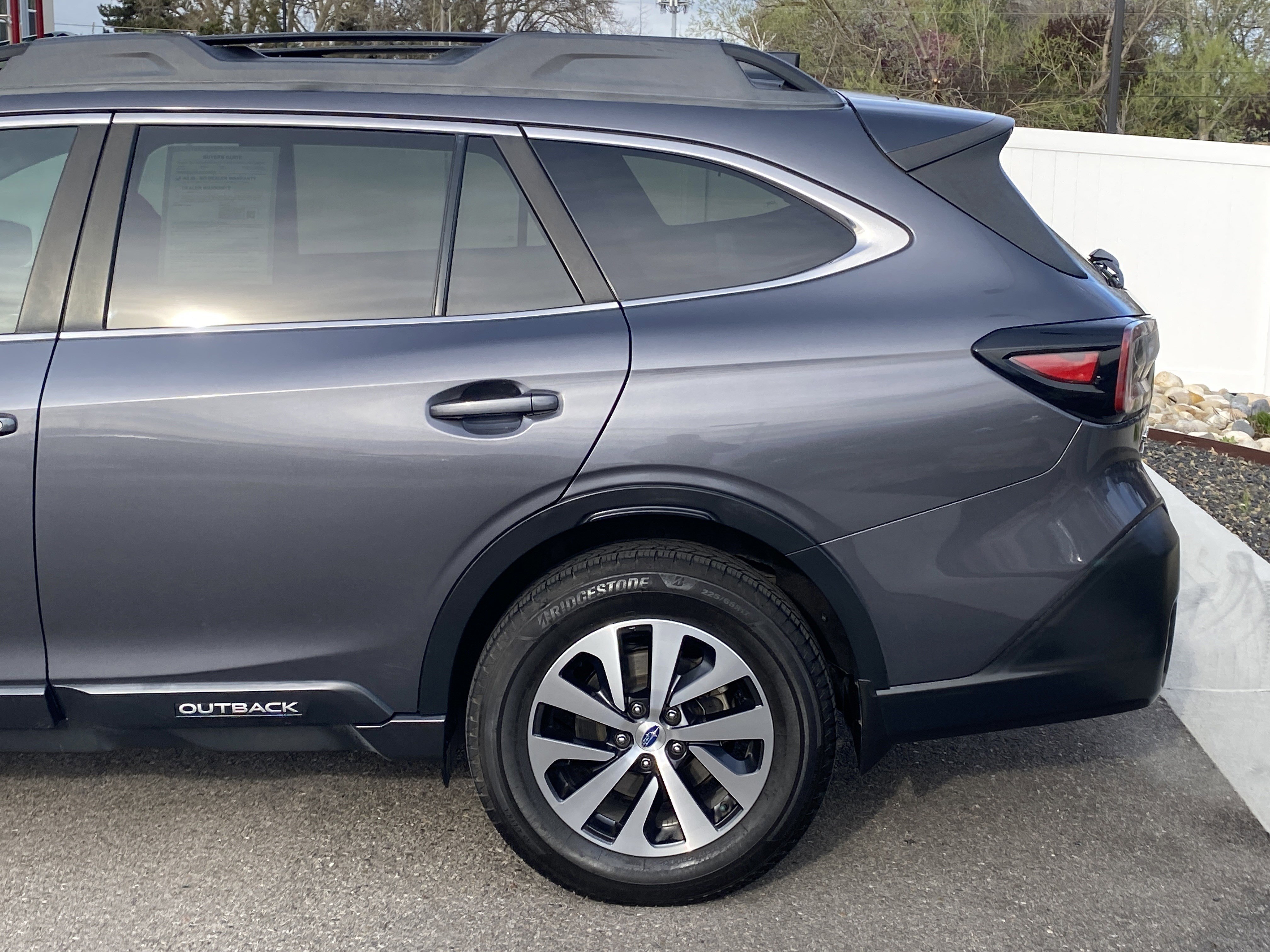 Used 2020 Subaru Outback Premium AWD/4WD image 4