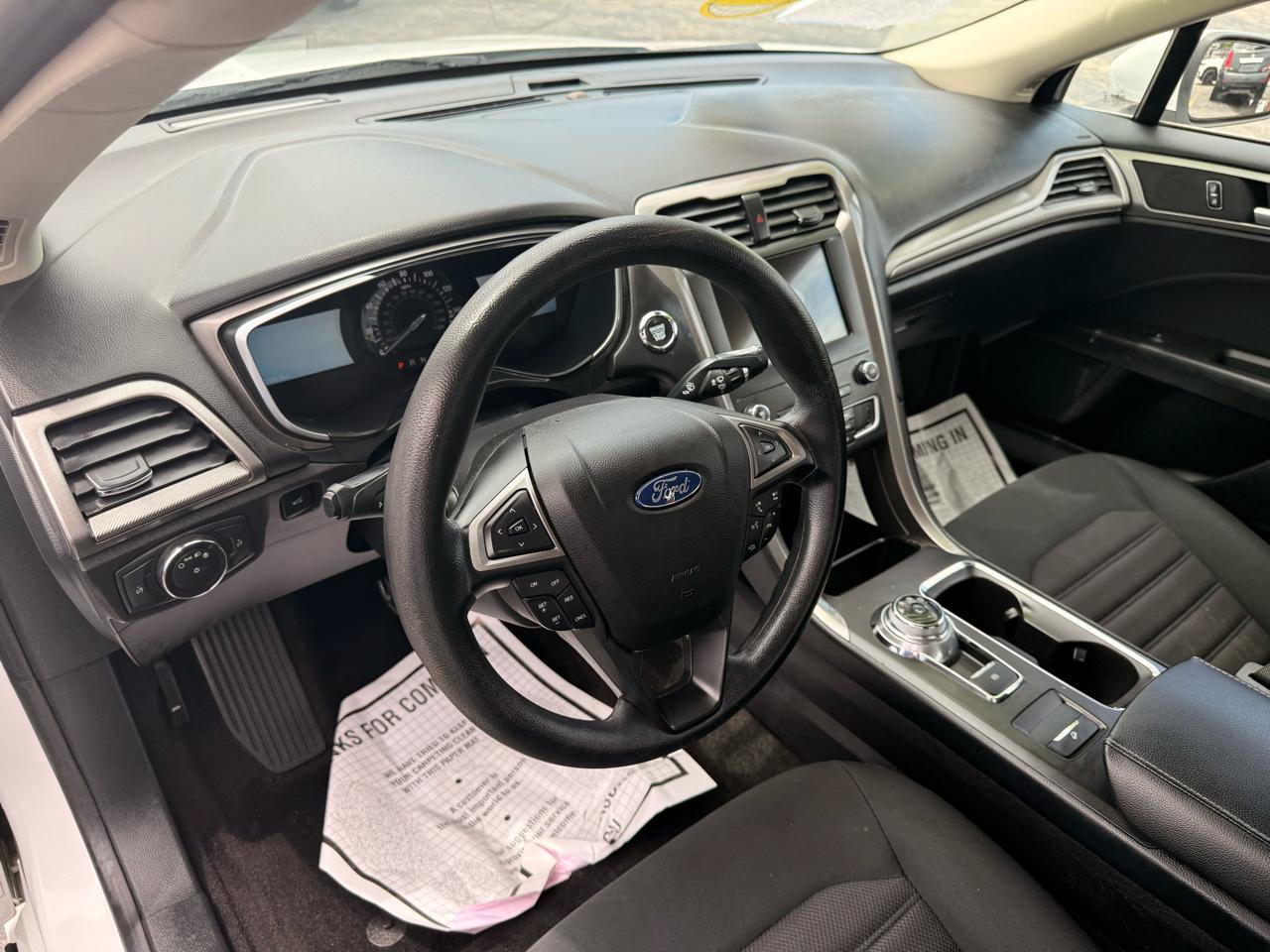 Used 2019 Ford Fusion SE FWD image 10