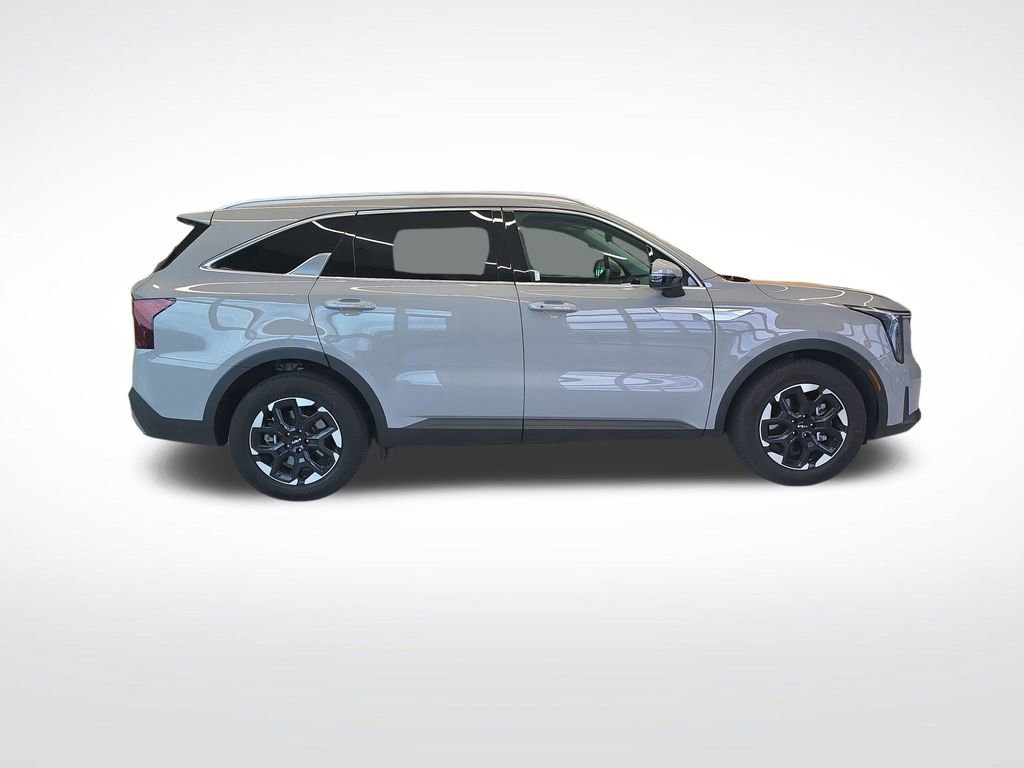 Used 2025 Kia Sorento S w/ Panoramic Sunroof Package image 7