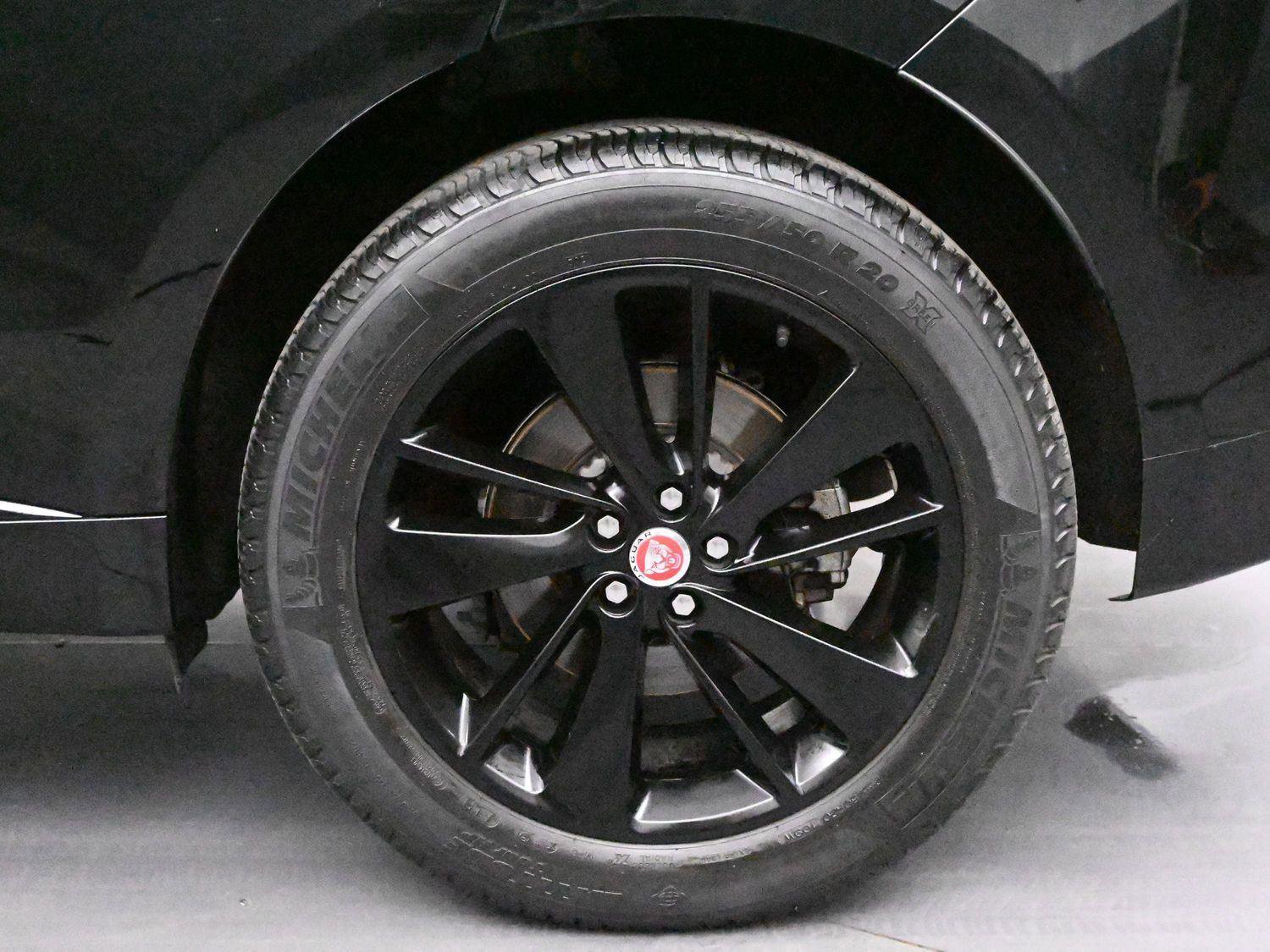 Used 2022 Jaguar F-PACE S image 11