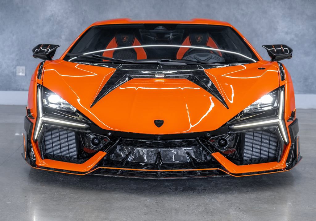 Used 2024 Lamborghini Revuelto AWD/4WD image 2