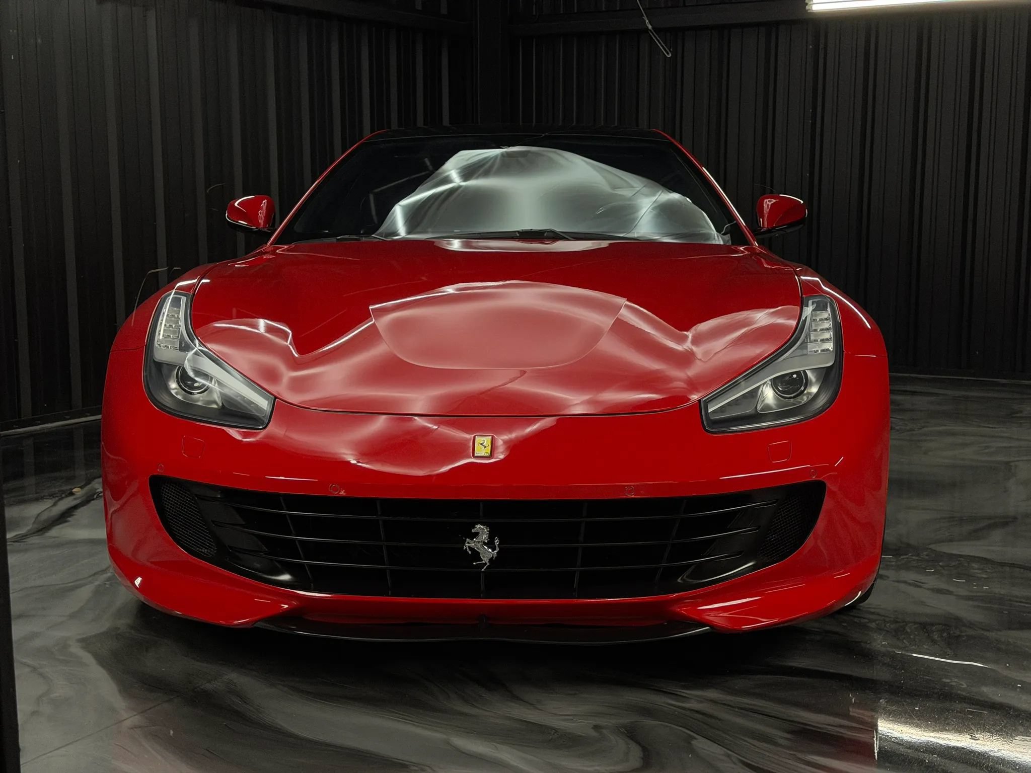 Used 2018 Ferrari GTC4Lusso T RWD image 5