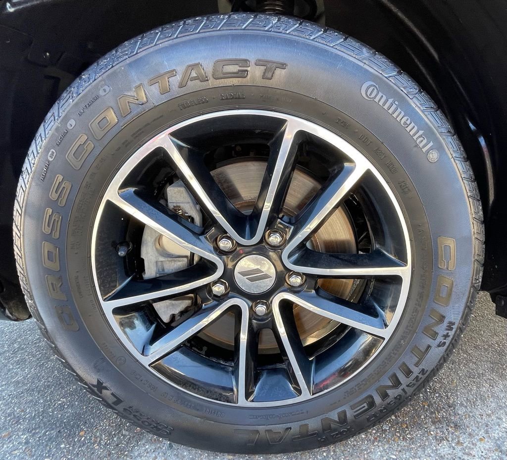 Used 2018 Dodge Journey SXT w/ Connectivity Group FWD image 14