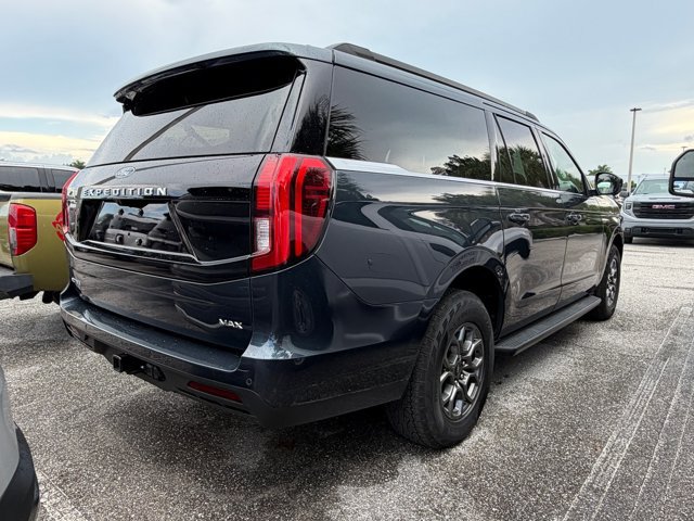 Used 2025 Ford Expedition Max Active RWD image 7
