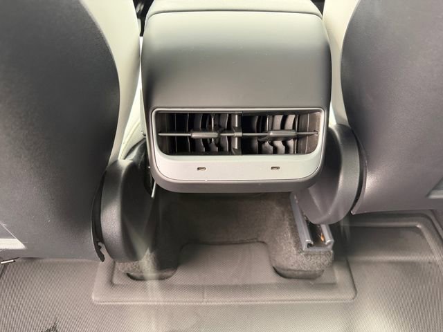 Used 2021 Tesla Model Y Performance image 26