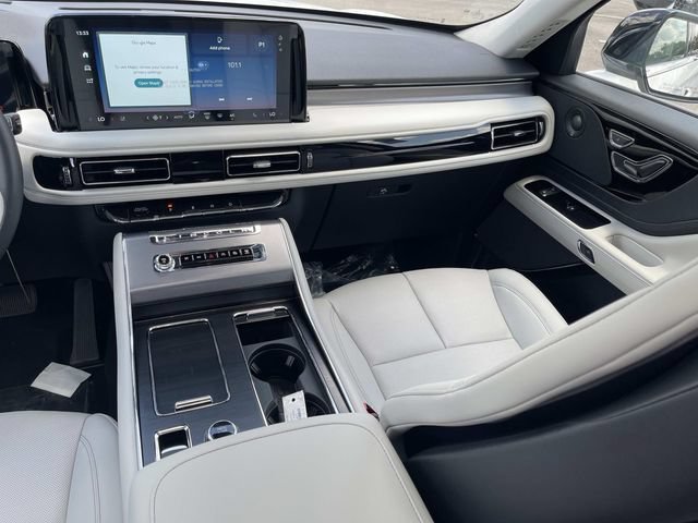 New 2026 Lincoln Aviator AWD image 14