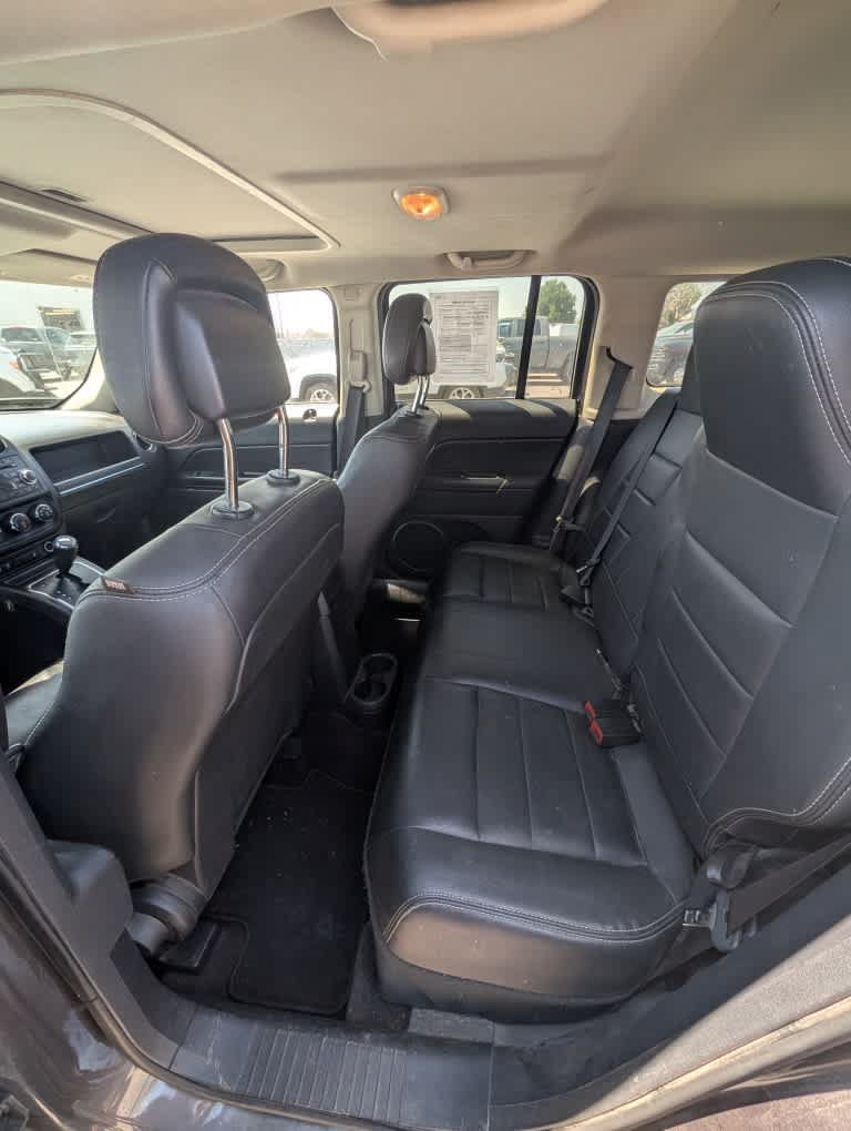 Used 2015 Jeep Patriot High Altitude AWD/4WD image 26