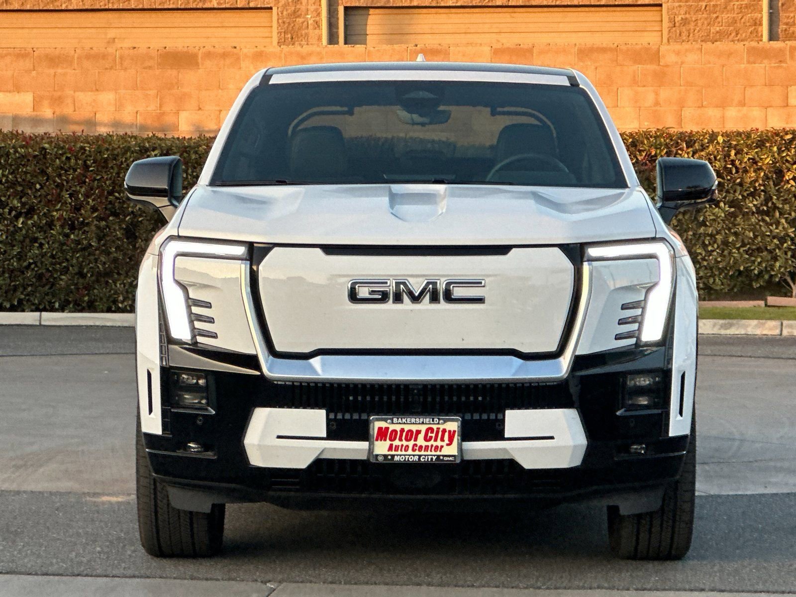 New 2025 GMC Sierra EV Denali image 9