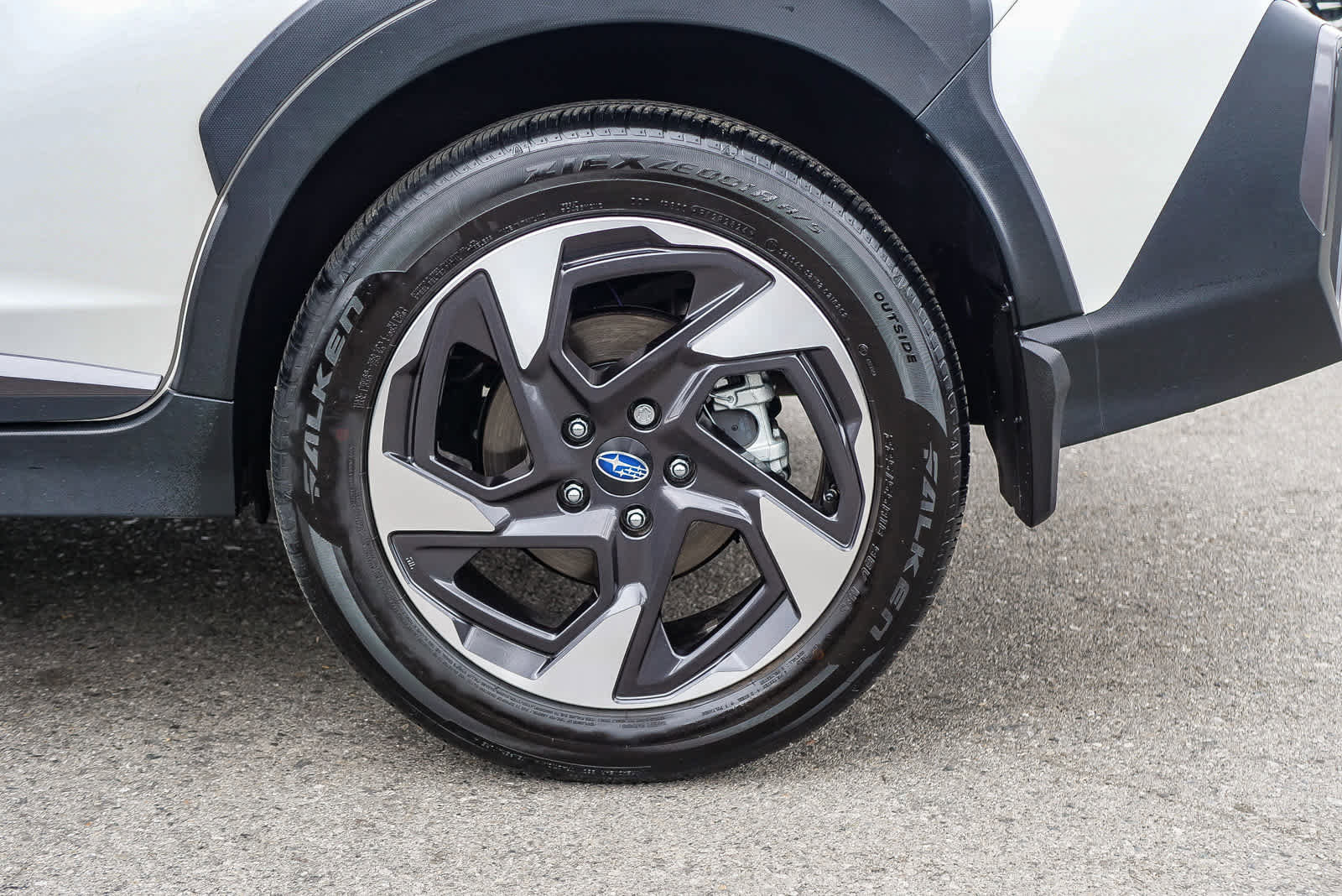 Certified 2025 Subaru Crosstrek 2.5i Limited w/ Crosstrek Mirror Package image 8