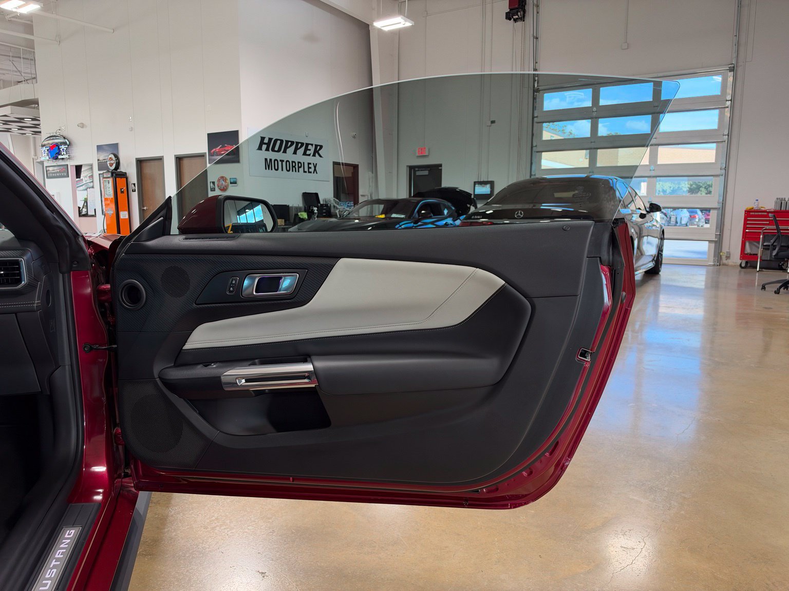 Used 2025 Ford Mustang GT Premium RWD image 32