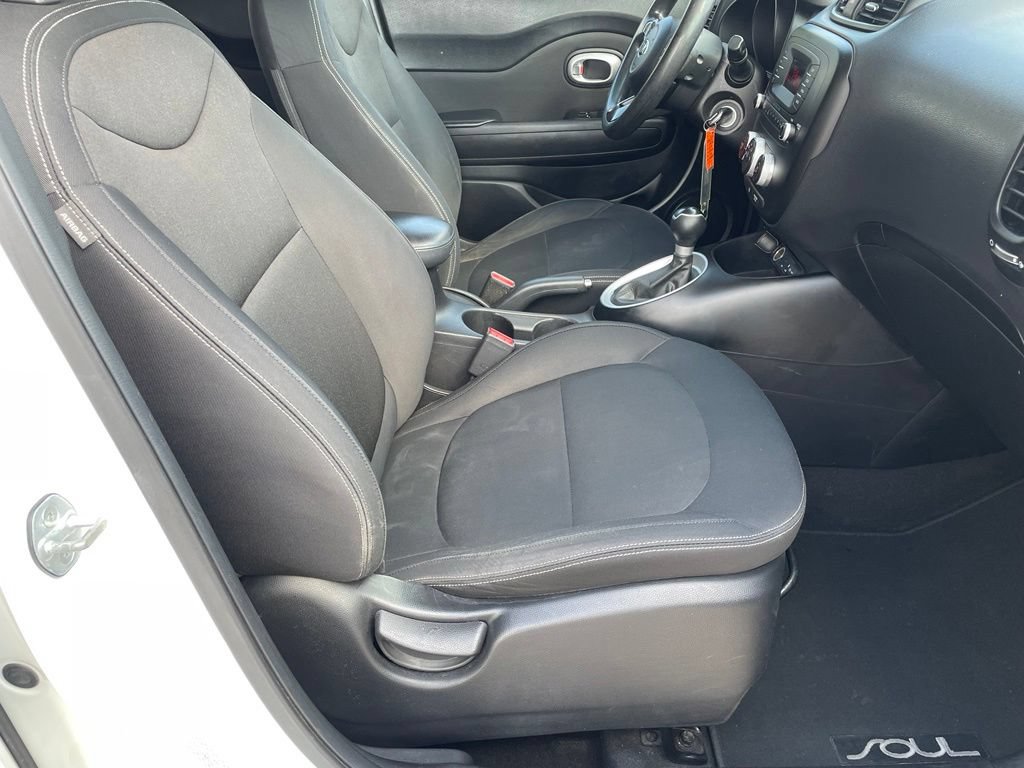 Used 2014 Kia Soul FWD image 23