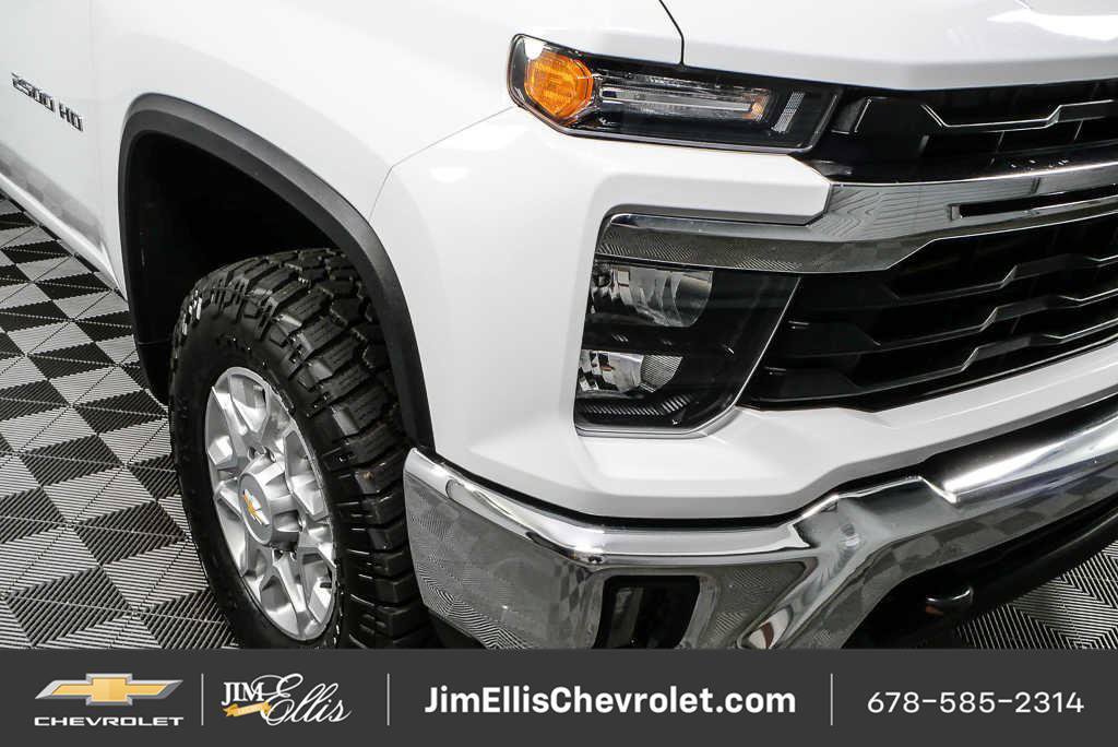 Certified 2024 Chevrolet Silverado 2500 LT AWD/4WD image 30