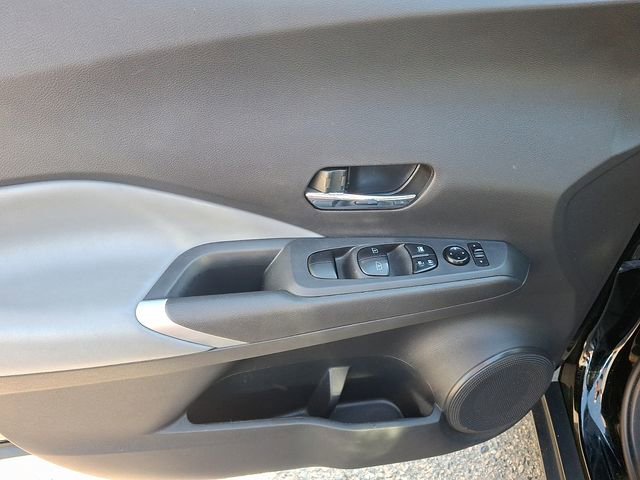 Certified 2023 Nissan Kicks SR w/ SR Premium Package FWD image 14