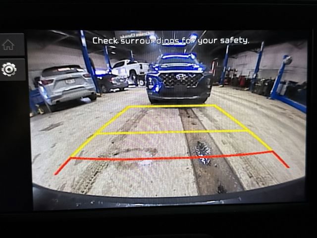 Used 2024 Kia Soul LX w/ Option Group 015 FWD image 16