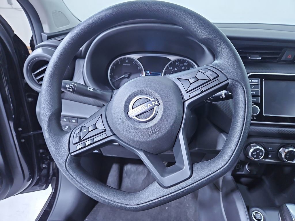 New 2025 Nissan Kicks Play S FWD image 15