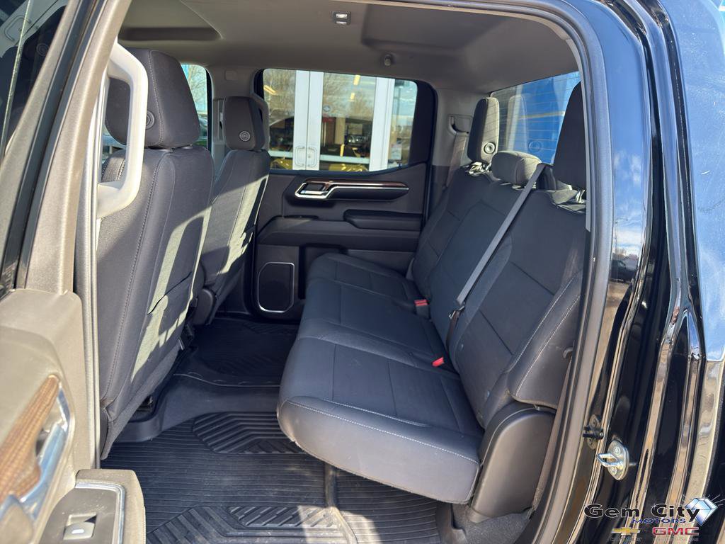 Used 2023 Chevrolet Silverado 1500 LT AWD/4WD image 10