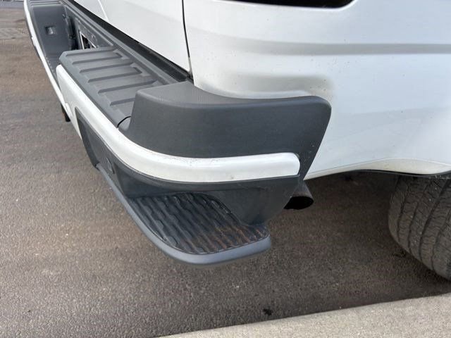 Used 2022 Chevrolet Colorado LT w/ Safety Package image 39