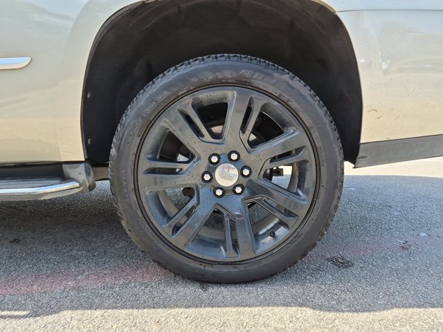 Used 2017 Cadillac Escalade Luxury RWD image 9