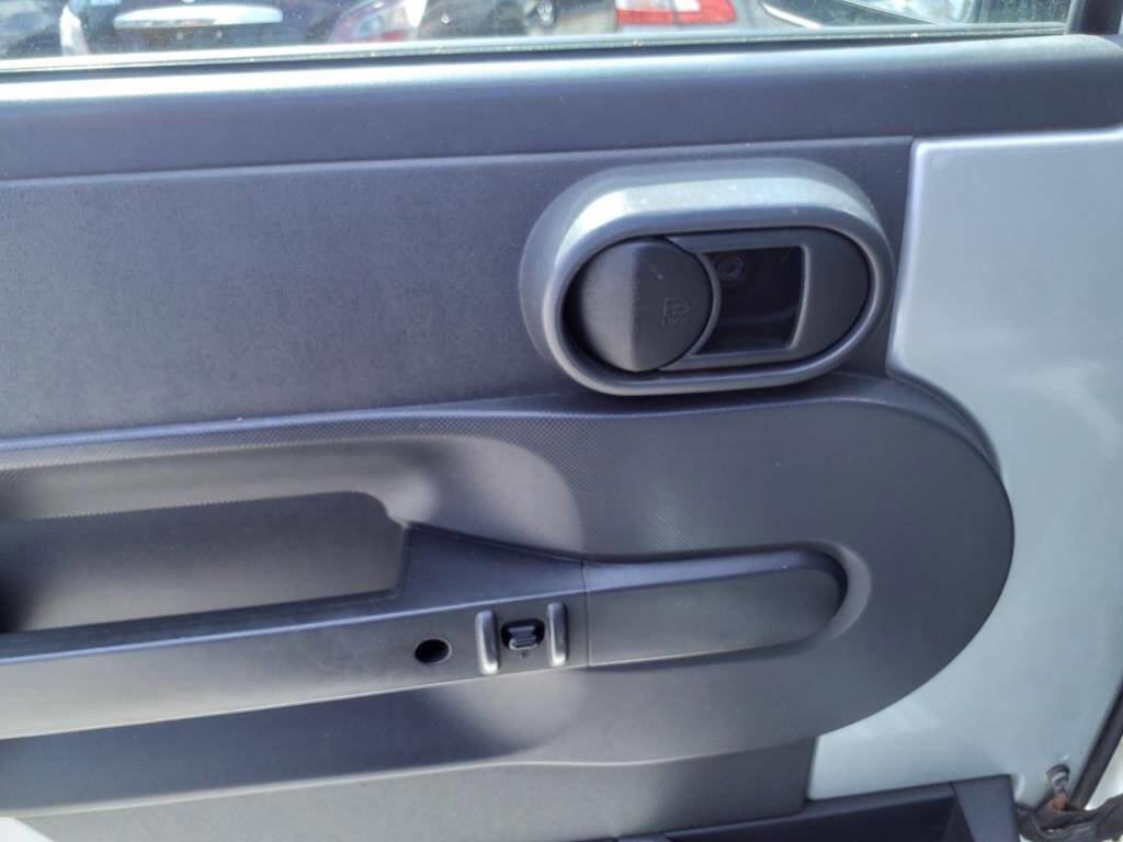 Used 2010 Jeep Wrangler Sport image 9