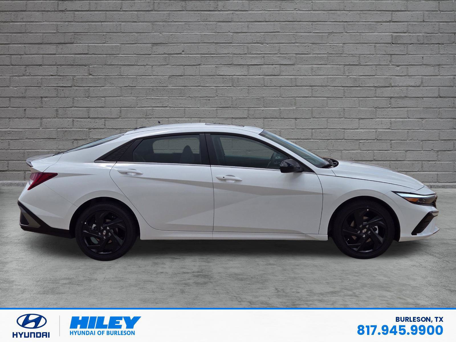 New 2026 Hyundai Elantra SEL Sport Premium FWD image 3